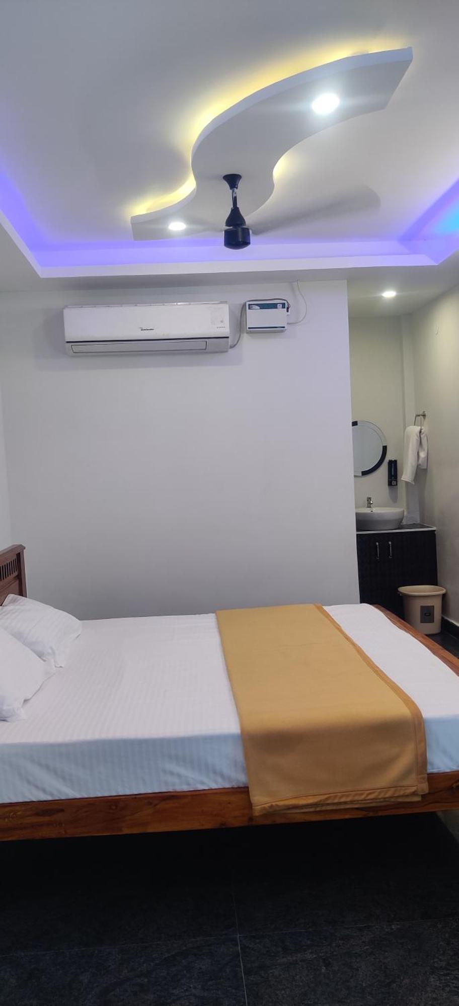 Aadhi Esha Residency Hotel Tiruvannāmalai Eksteriør billede