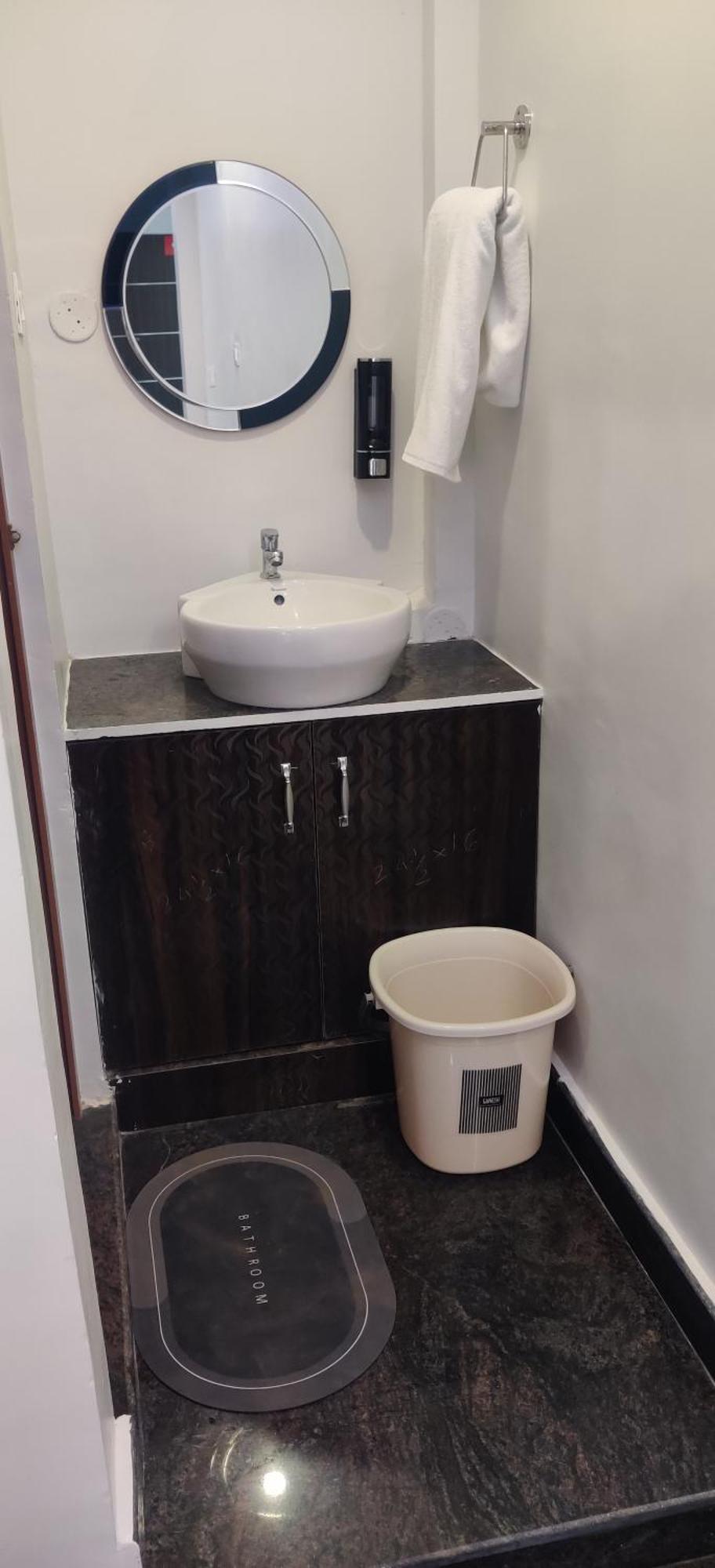 Aadhi Esha Residency Hotel Tiruvannāmalai Eksteriør billede