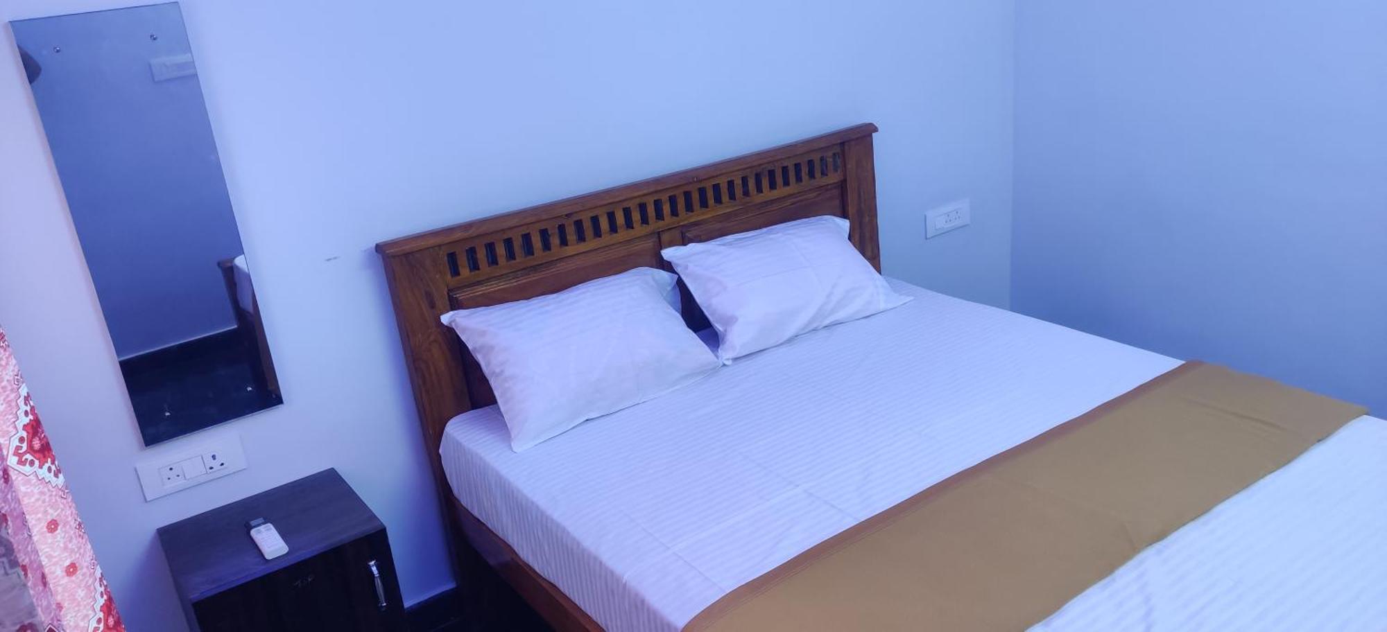 Aadhi Esha Residency Hotel Tiruvannāmalai Eksteriør billede